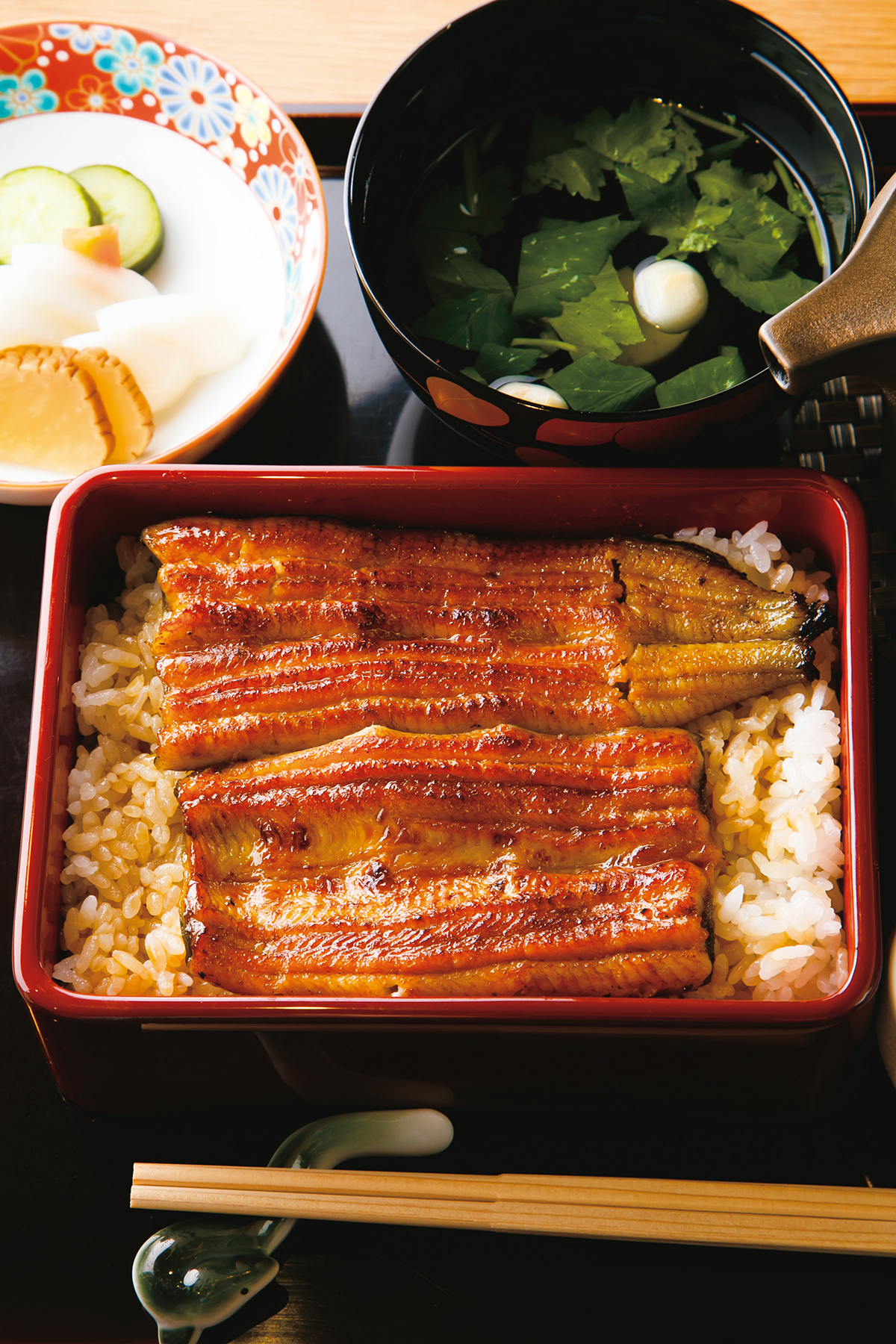 恵比寿 鰻 松川(恵比寿/うなぎ)扱うのは幻の「共水うなぎ」のみ!上品な脂を堪能 | グルメ情報誌「おとなの週末Web」