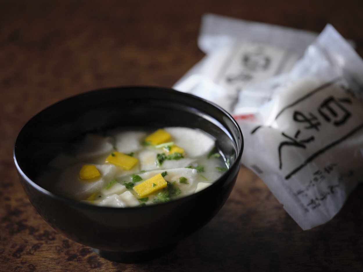 「一わん味噌汁／西京白みそ」はシリーズで一番最近の商品。西京白味噌の醸造元として満足のいく商品になるまで長い時間がかかったという