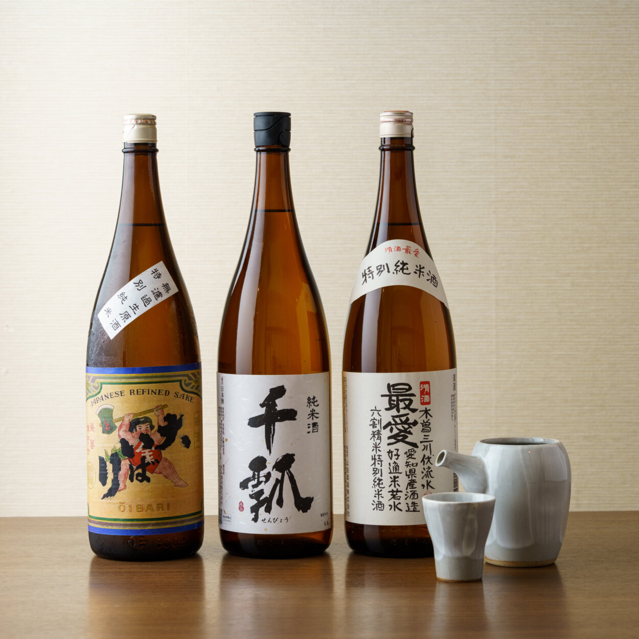 店主厳選の地酒。愛知県と岐阜県以外の地酒は常時7種類を用意