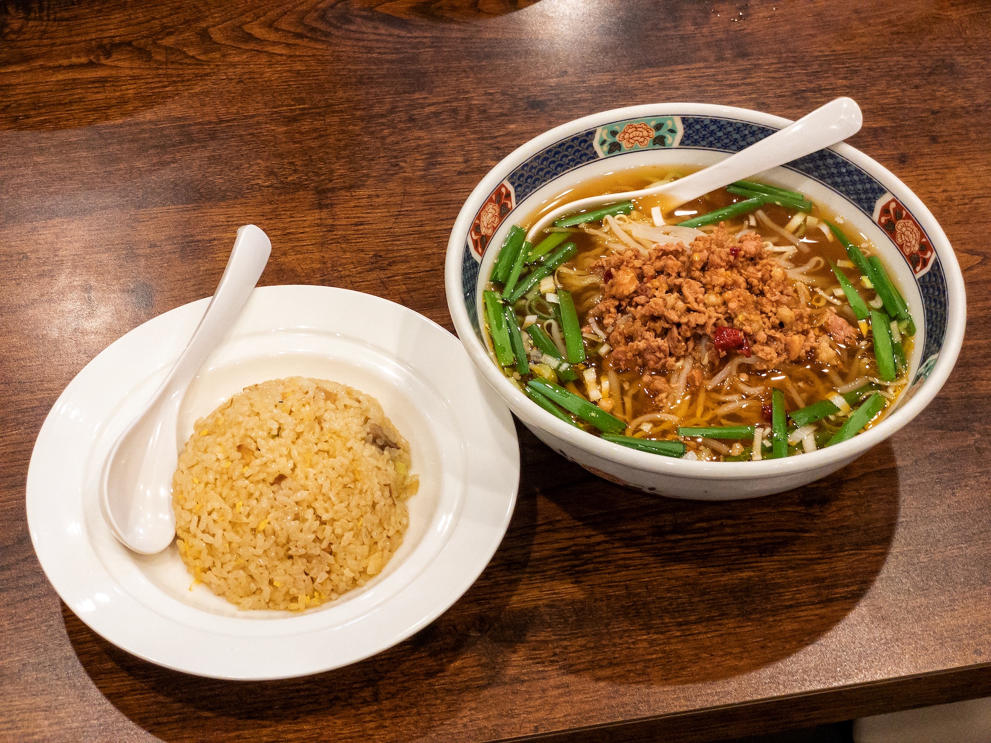 名古屋中華」の原点が東京・西荻窪に！台湾ラーメンのスープが炒飯を