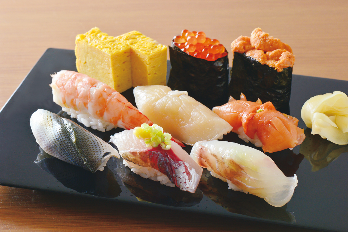 『真寿司』おまかせ12巻　6600円の一部　「寿司の味は素材の力」とのことで、アジは生きた魚を店で〆て使う