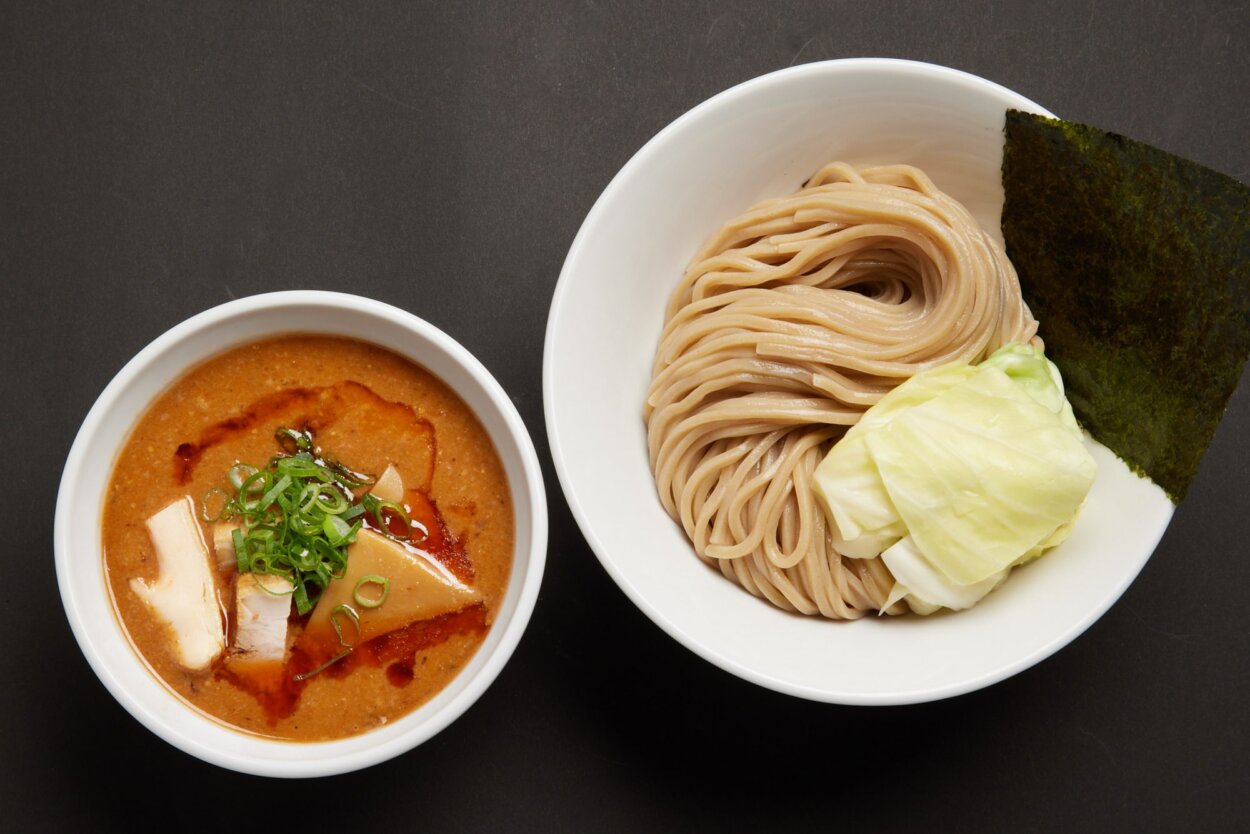 名古屋限定の「海老味噌つけ麺」