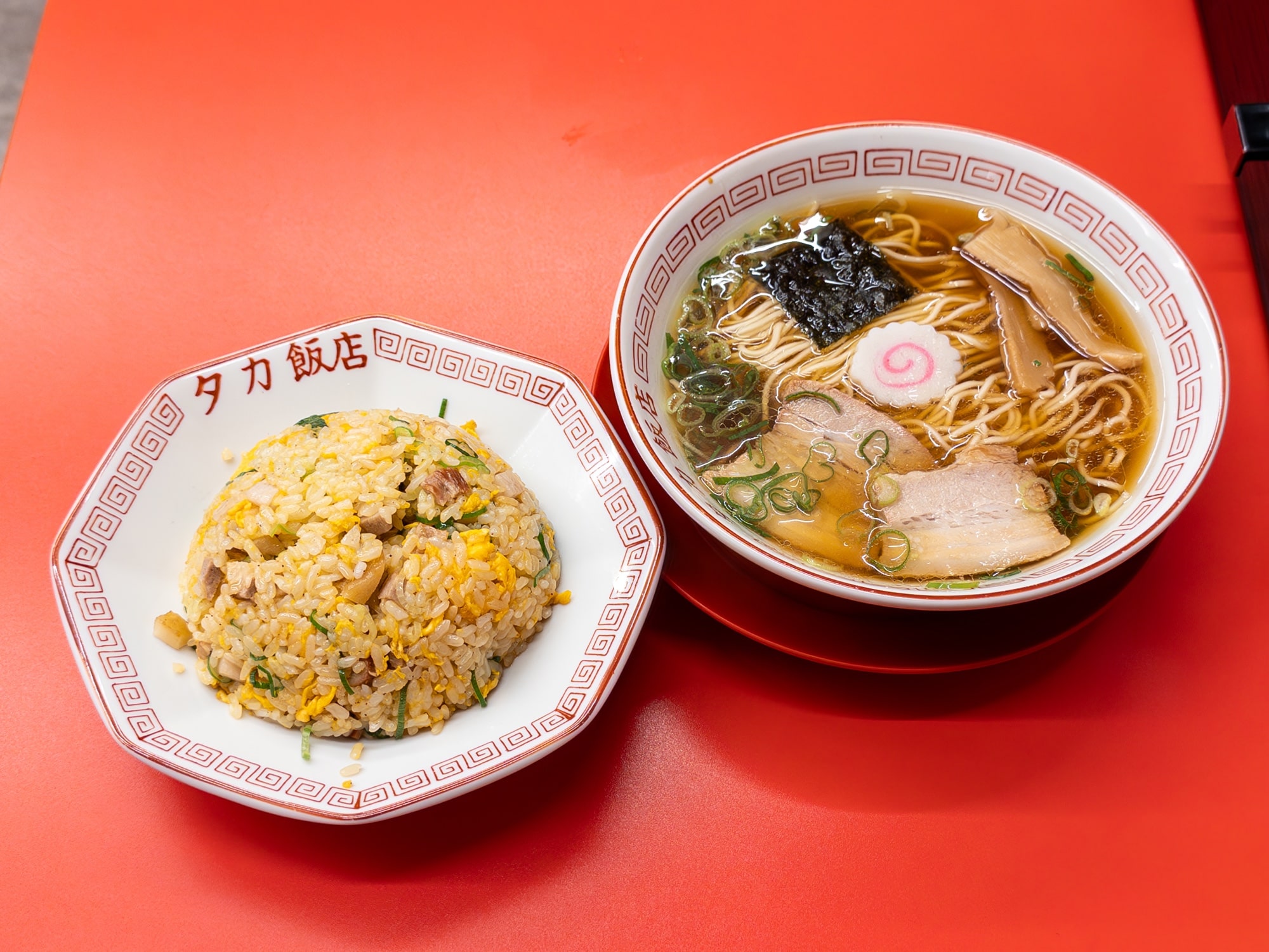 これが名古屋中華！夏の定番、炒飯＋冷麺＆話題の町中華でチャーラーを