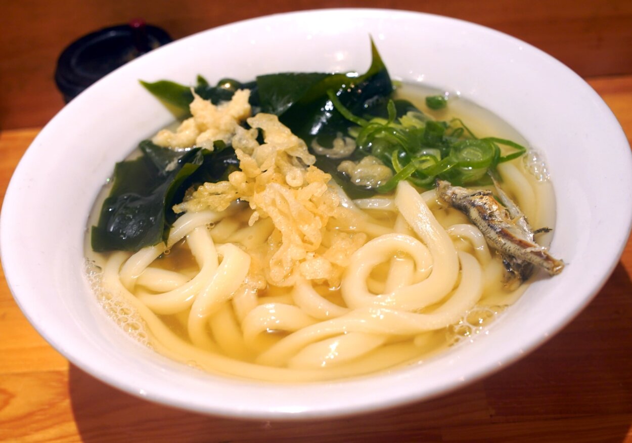 「元祖釜かけうどん」（500円）