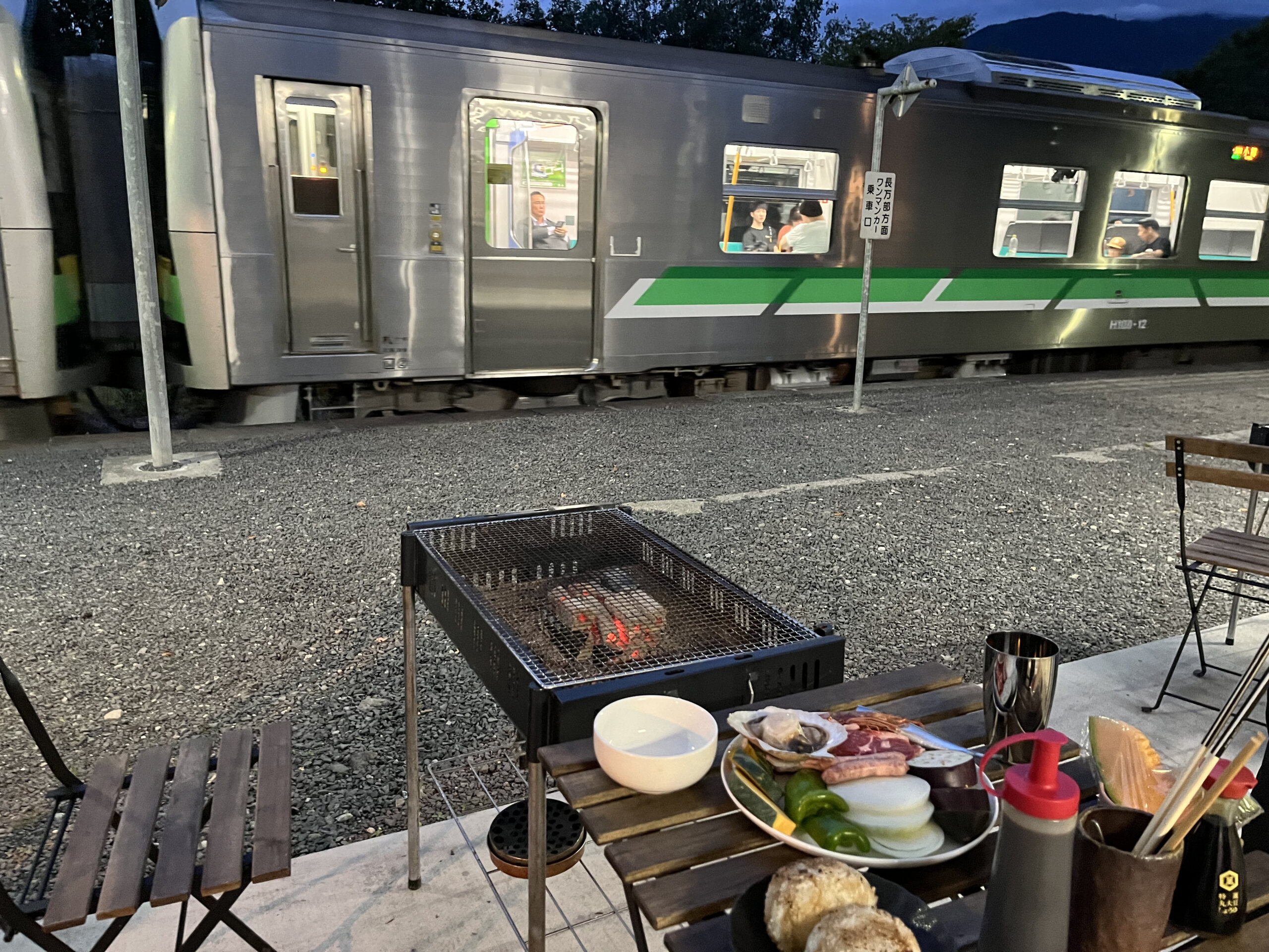 鉄道マニア垂涎！JR北海道「無人駅＝民宿」の激レア宿に泊まった至福の夜 | グルメ情報誌「おとなの週末Web」