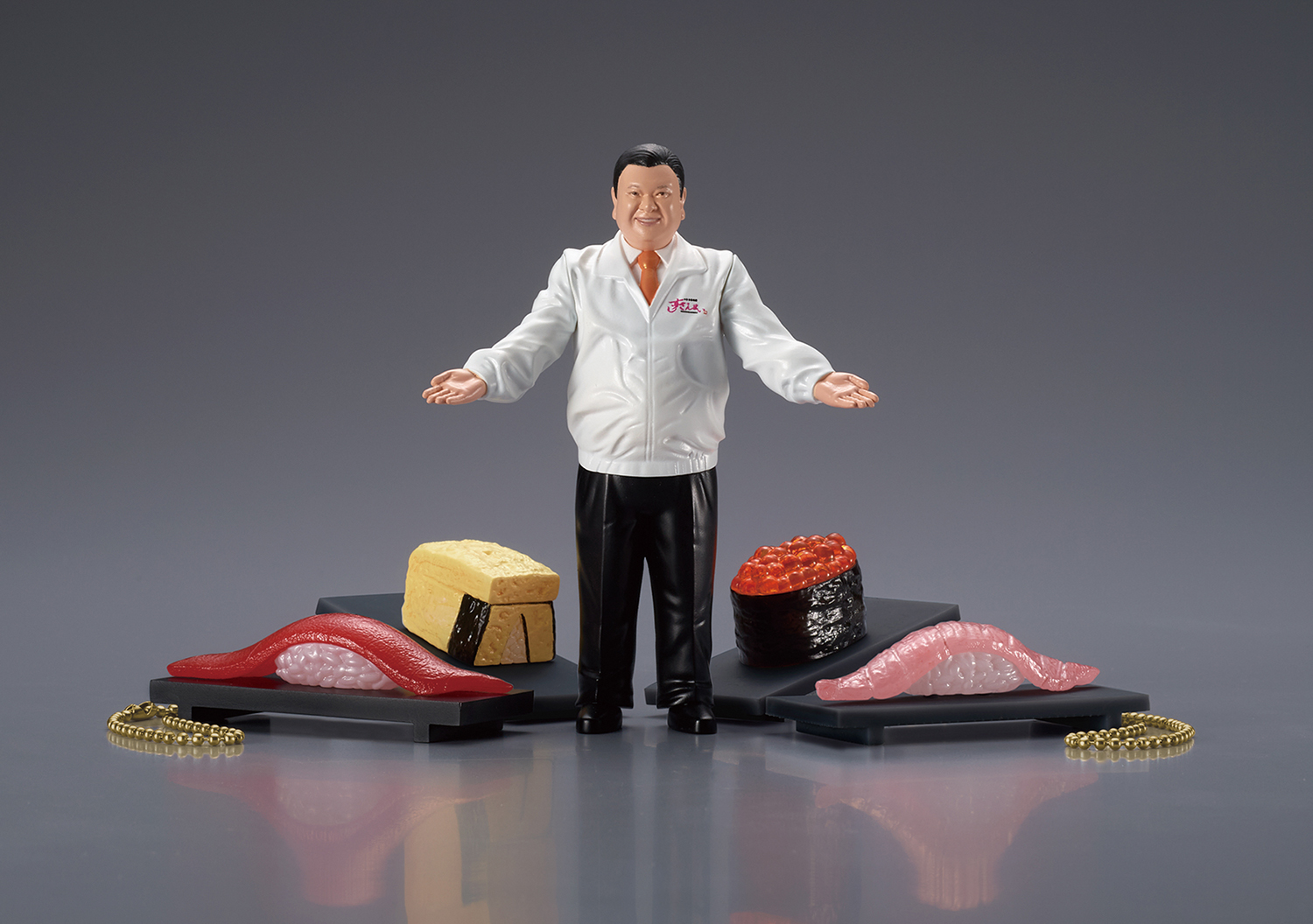 寿司のフィギュア 両手を広げた『すしざんまい』社長がミニチュア化！ 板前監修の