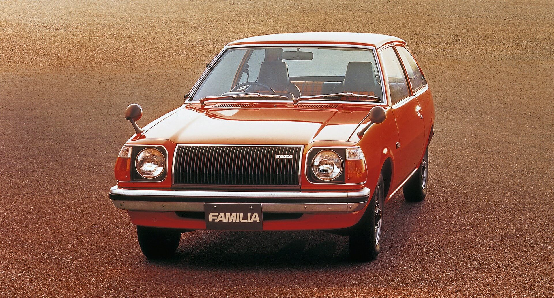 幸せの黄色いハンカチ』で人気は全国区 4代目マツダファミリアは逆境を