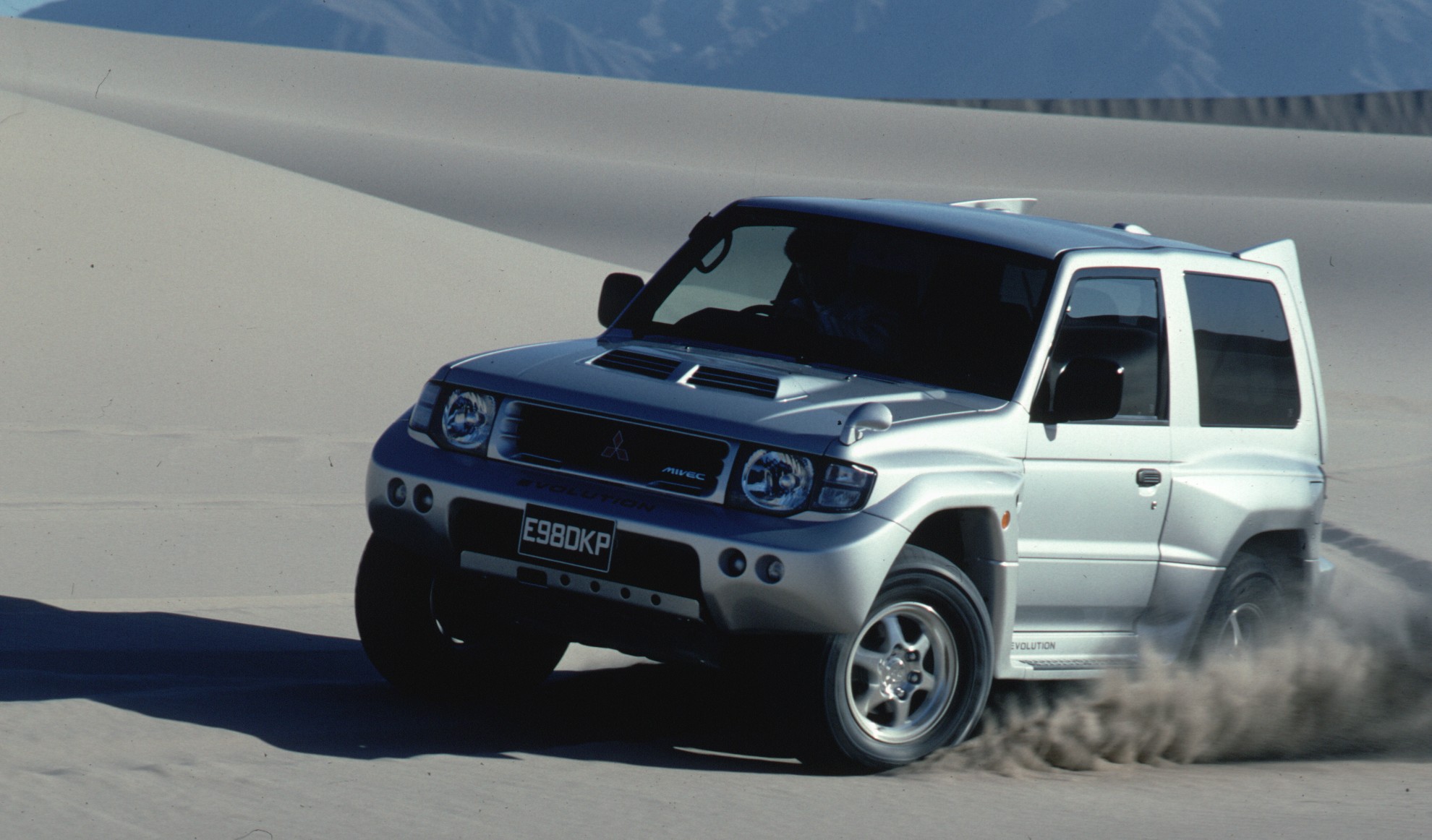 すべてはパリ・ダカを制すため!! 三菱パジェロエボリューションは20