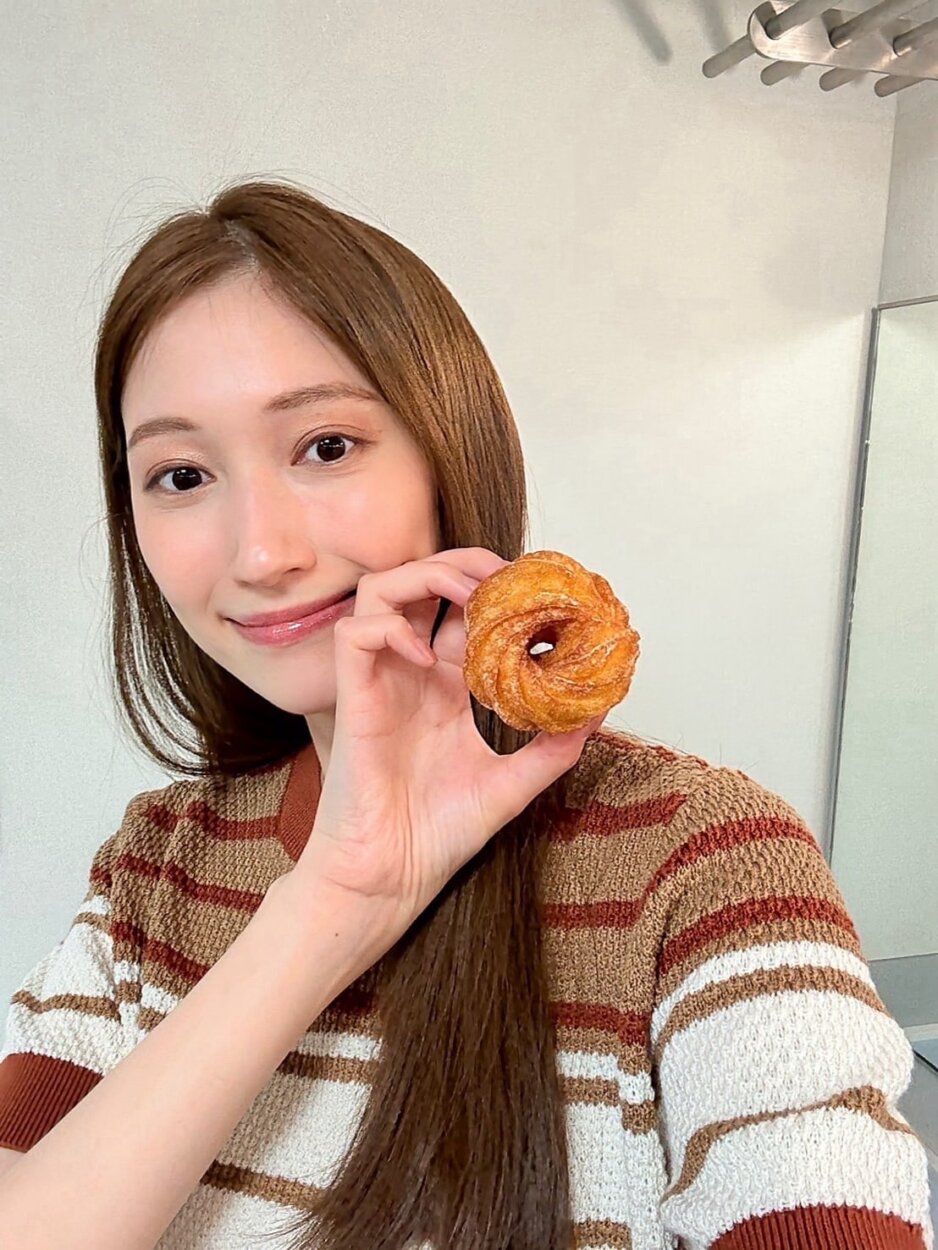 手のひらサイズのフレンチクルーラー