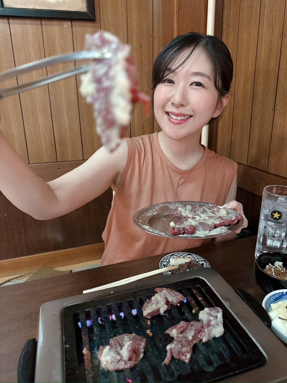 にんにくたっぷりのサガリを焼きます!