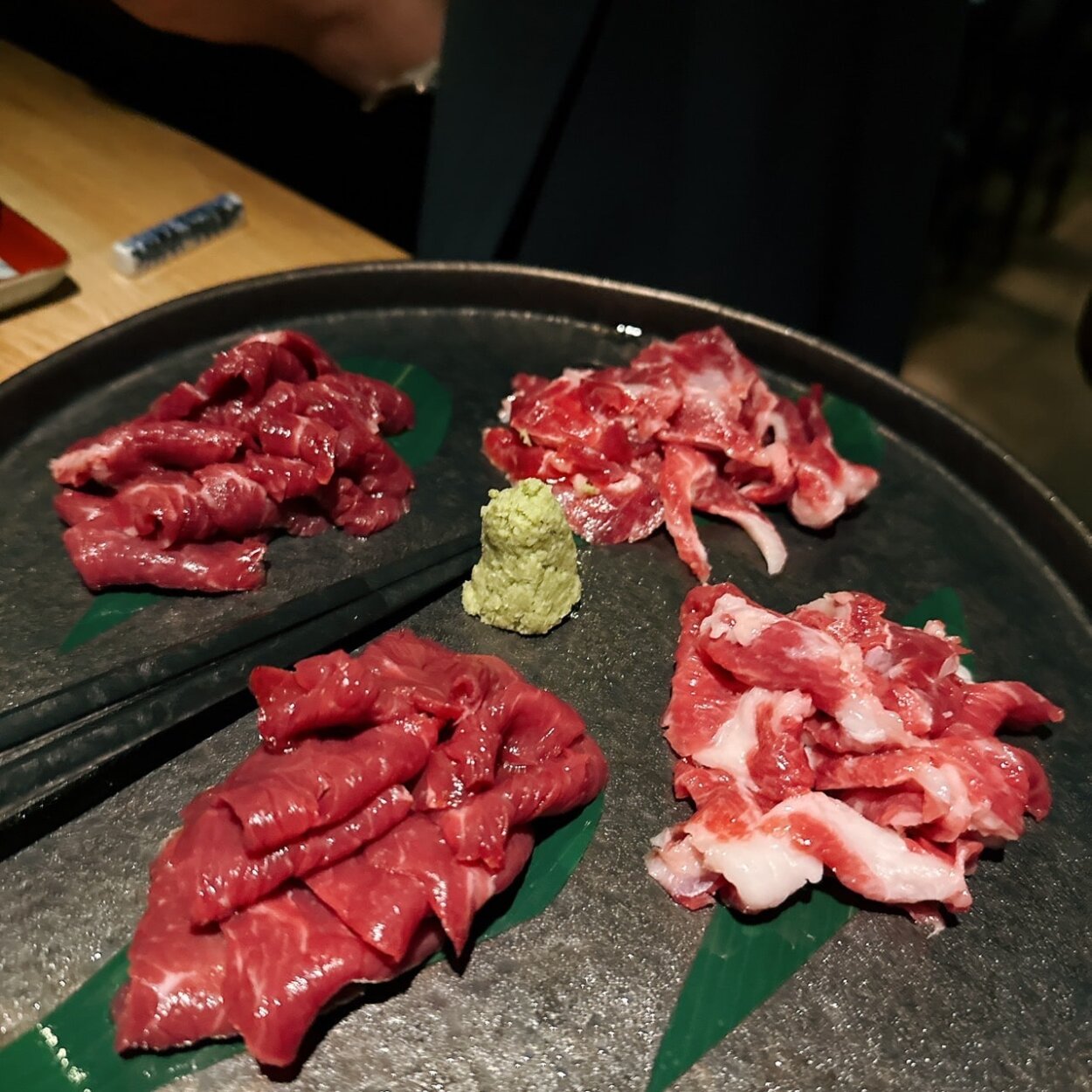 『CHILL kagurazaka』の馬刺しが付いたコース