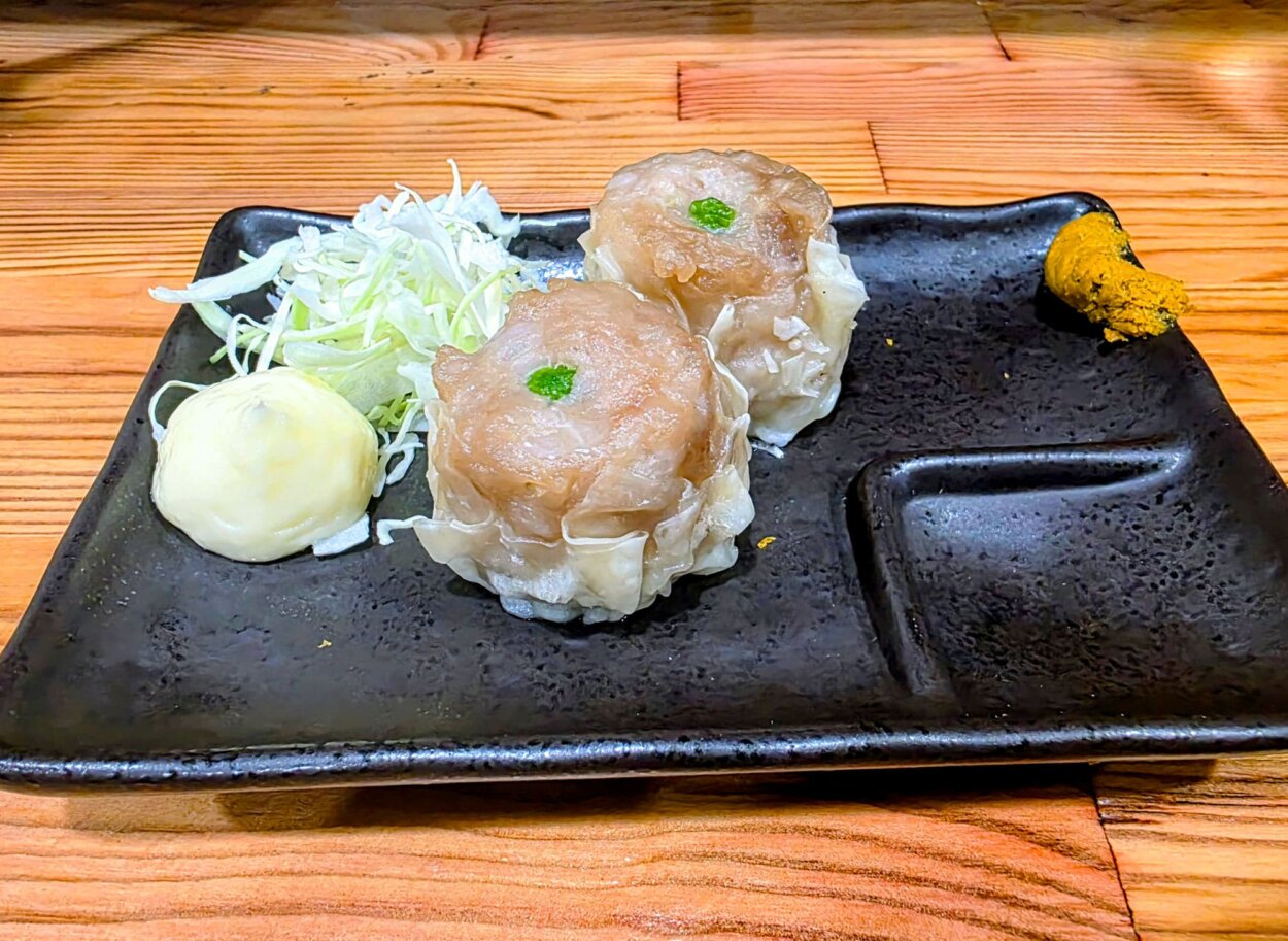 「お肉屋さんと協力して作ったシュウマイ」(2個250円)