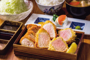 あの名店が進化した！ リニューアルしたとんかつレジェンド店2選