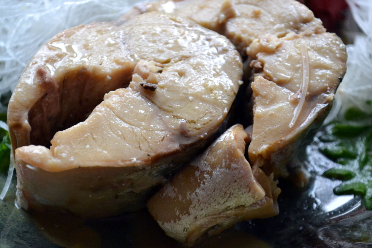 見よ！　ふっくらもりっとした身を！