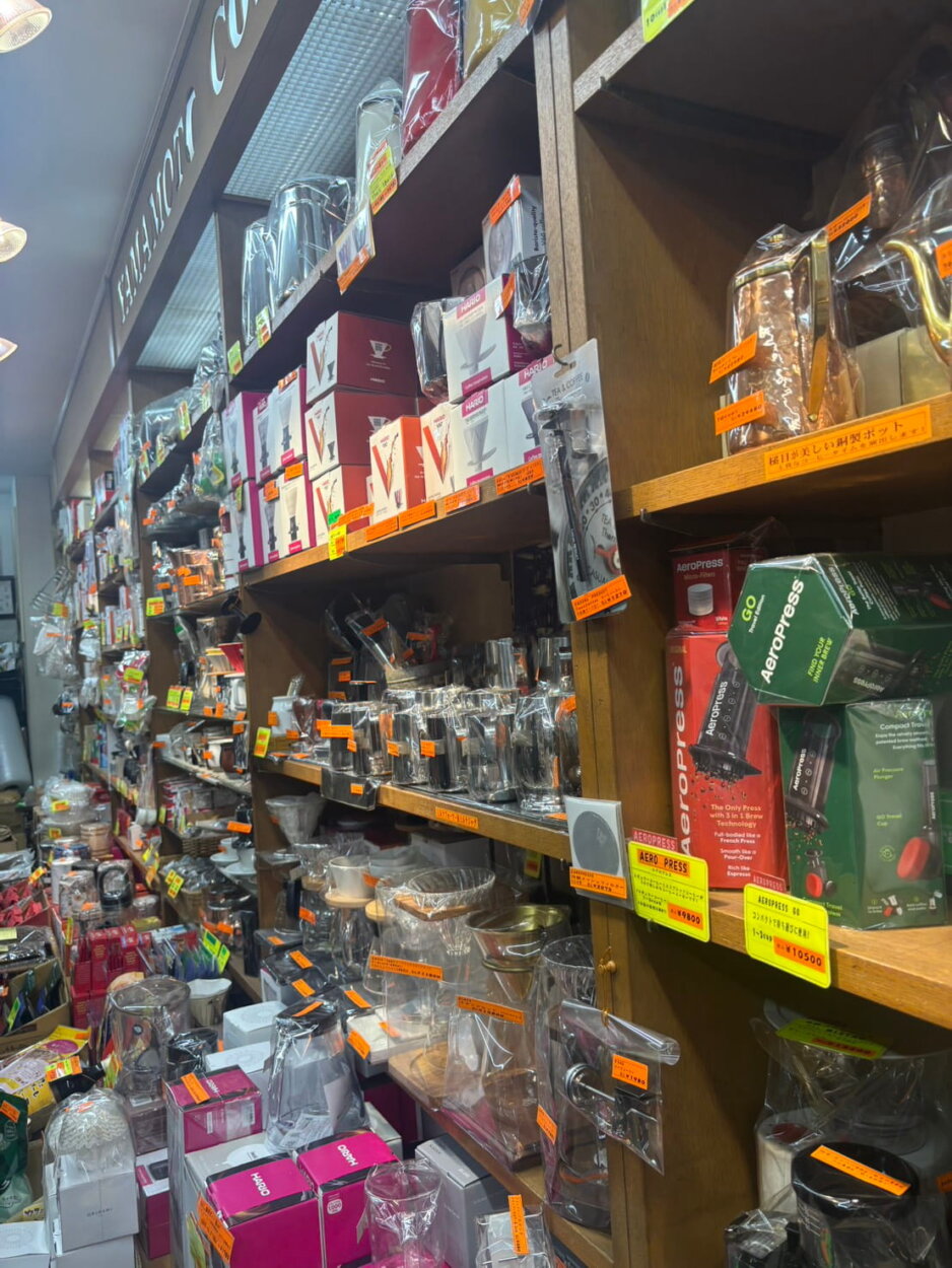 壁一面に器具がギッシリ