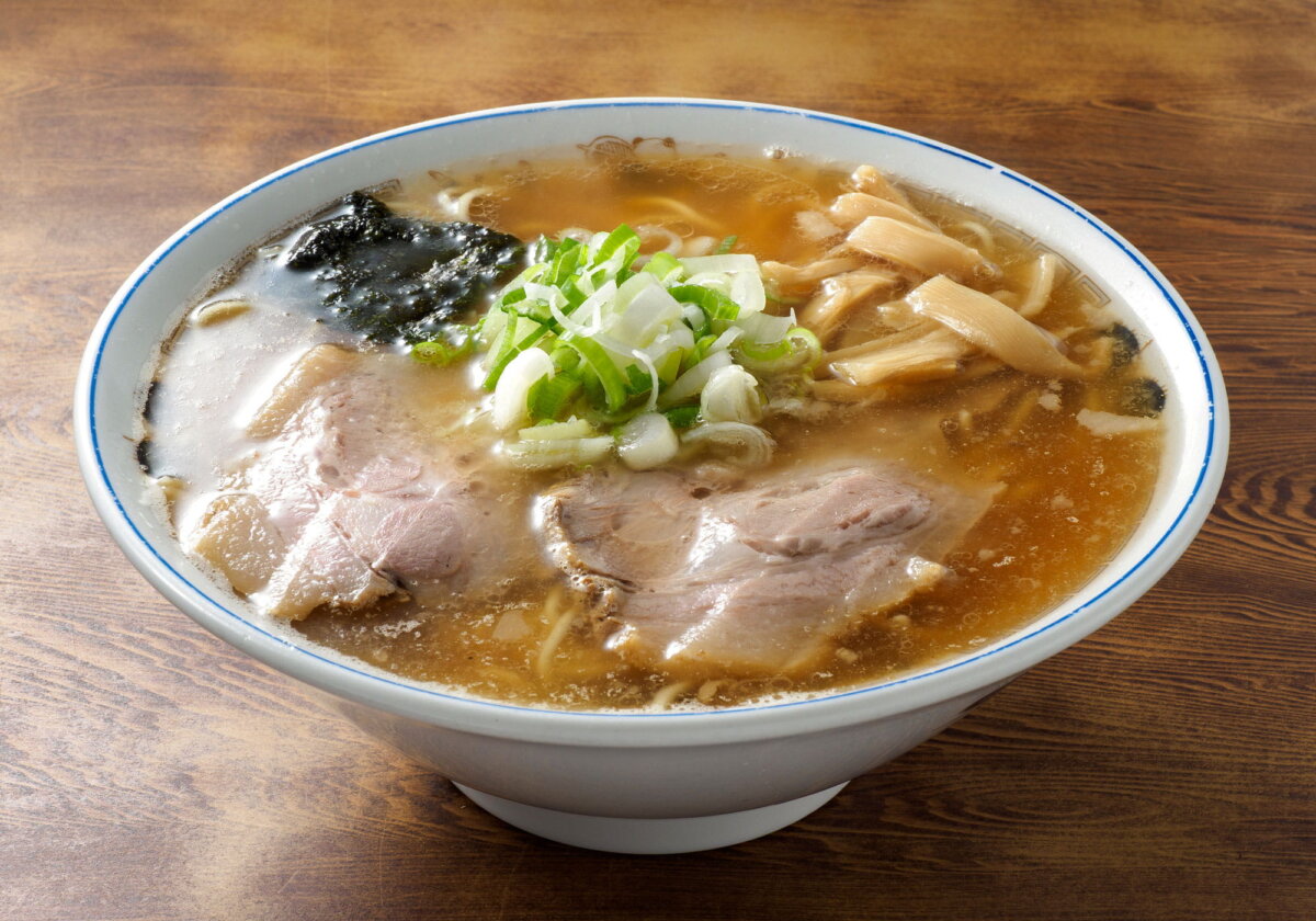 「ラーメン」（800円）