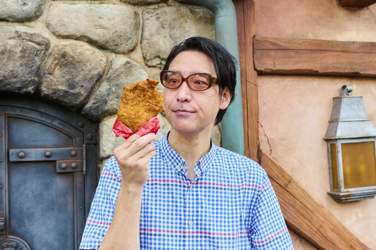 骨付きフライドチキンの大きさを見よ!
